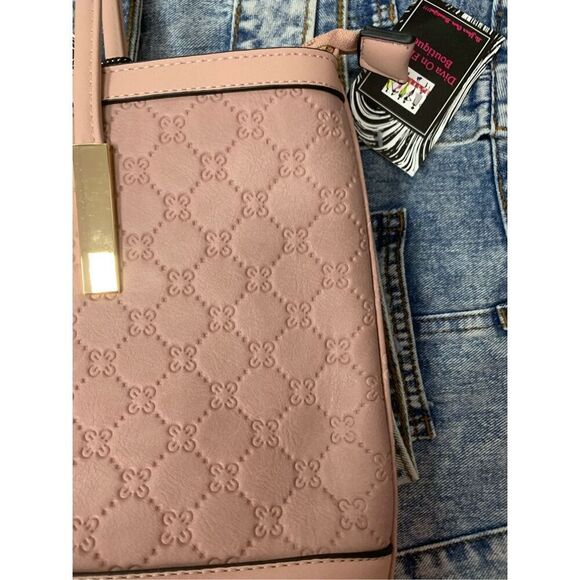 Bee Monogrammed Handbag - Picture 3 of 8